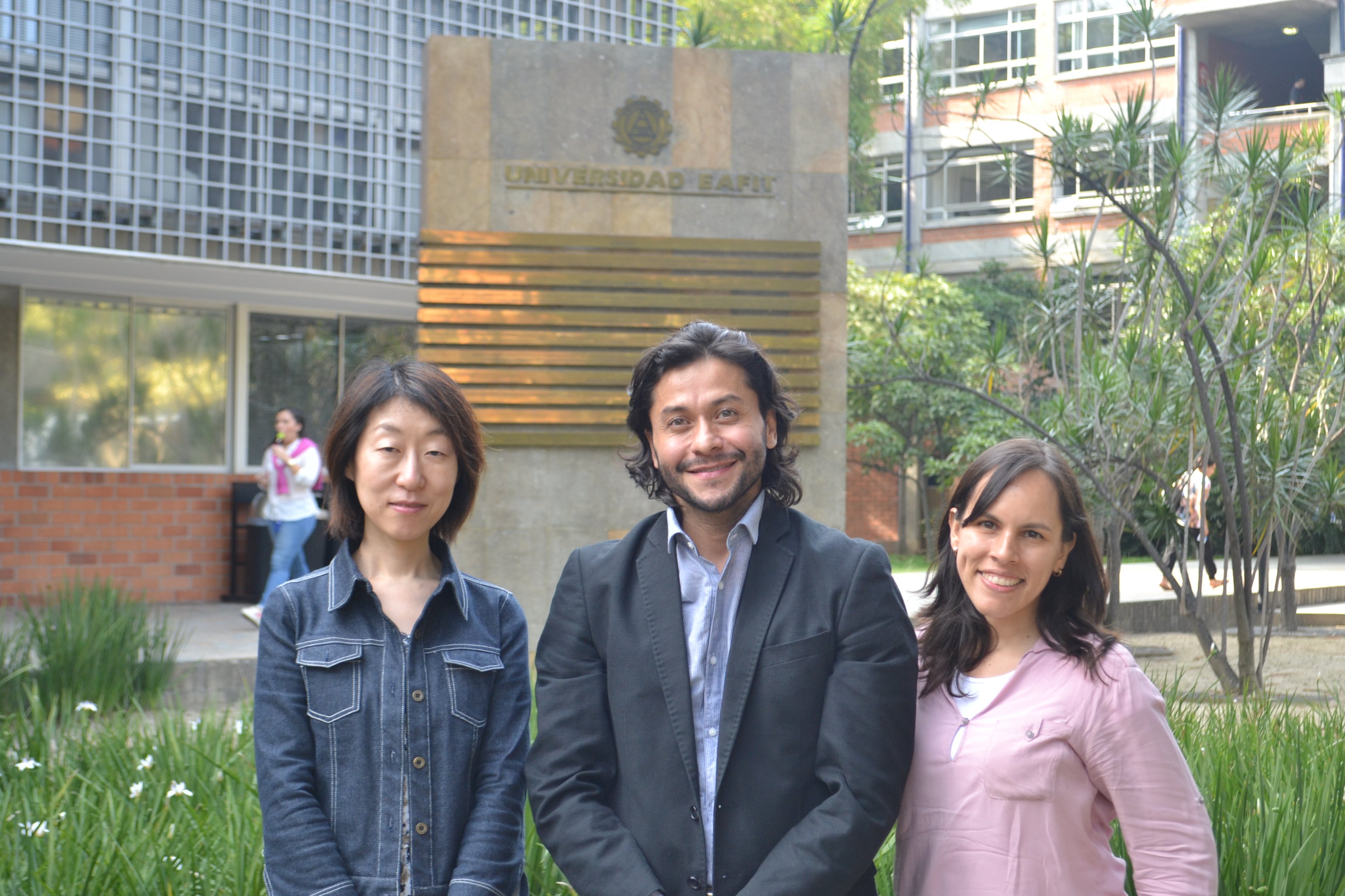 La Profesora Mariko Nakabayashi De La Universidad Japonesa Meiji Visito Eafit Embajada De Colombia En Japon