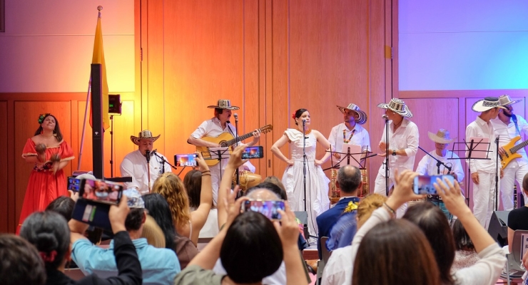 Con éxito culmina el concierto con ocasión de la conmemoración de la Independencia de Colombia